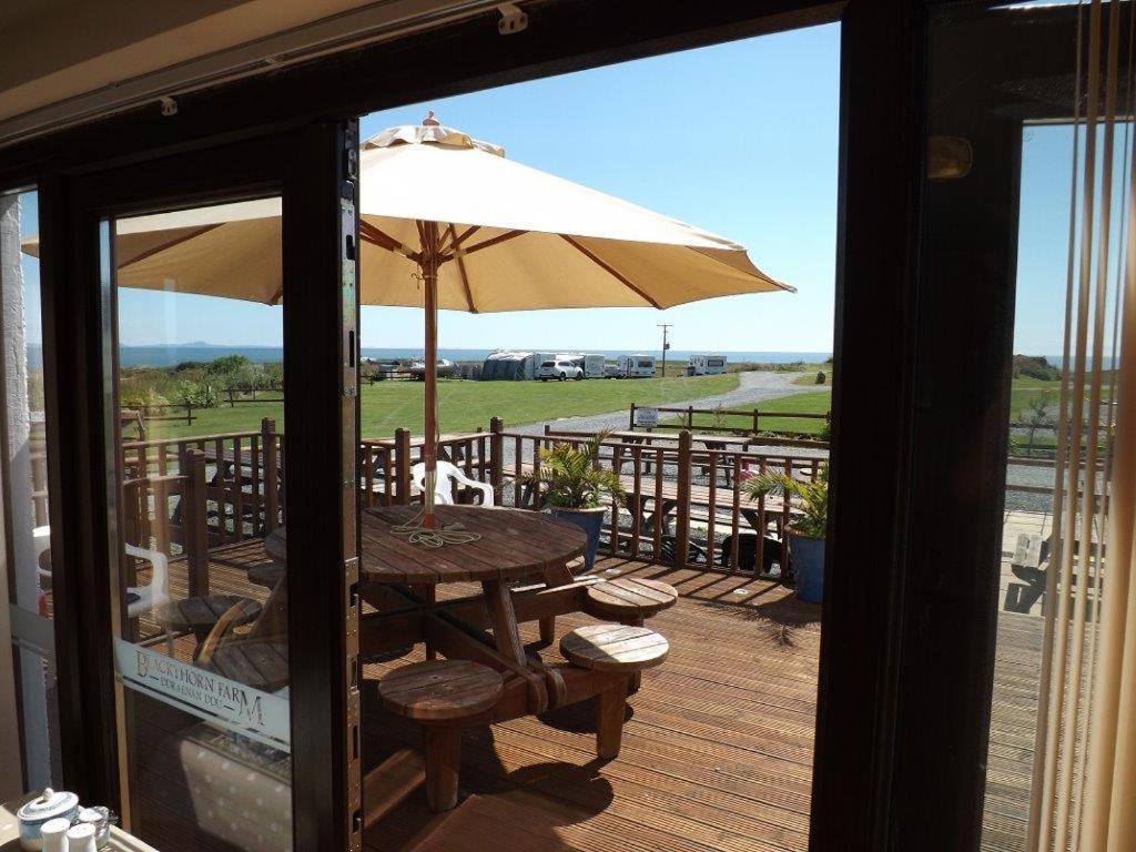 Blackthorn Farm Bed & Breakfast Holyhead Exterior foto