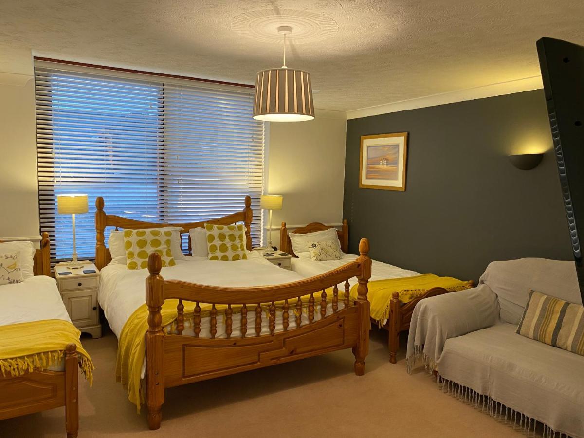 Blackthorn Farm Bed & Breakfast Holyhead Exterior foto
