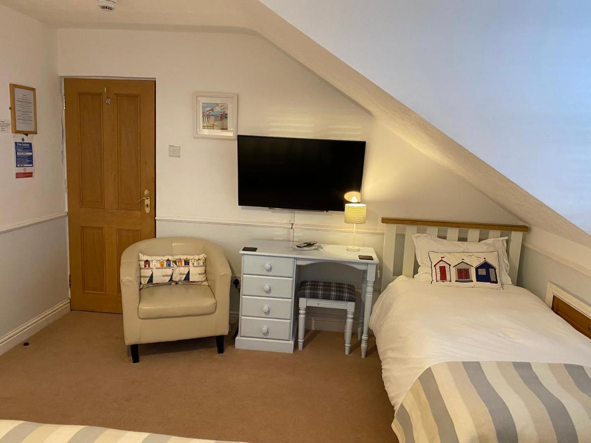 Blackthorn Farm Bed & Breakfast Holyhead Exterior foto