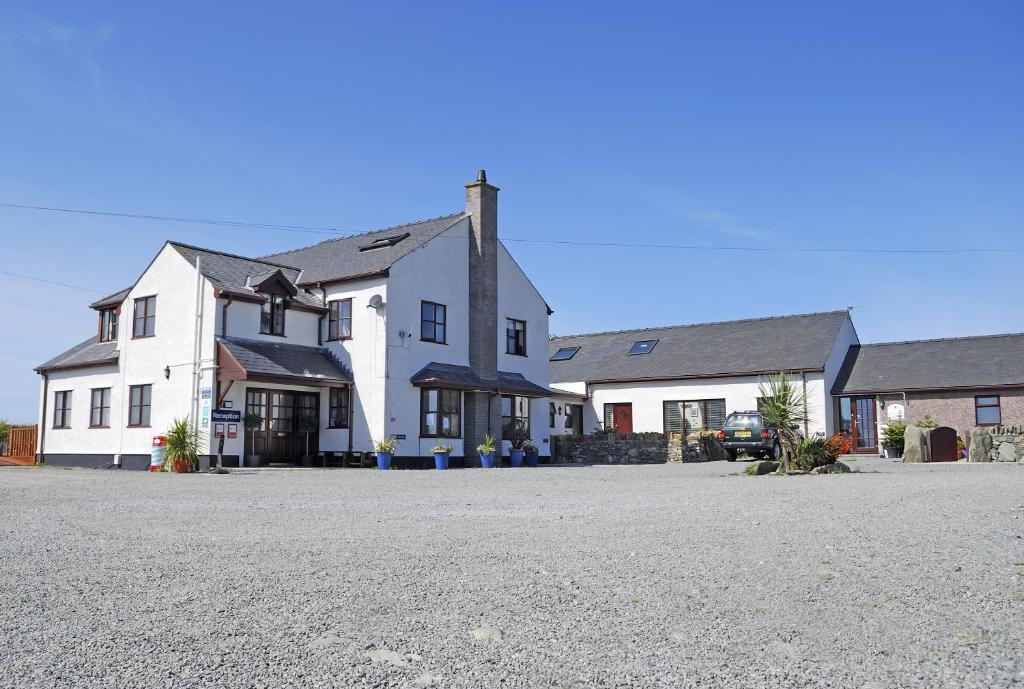 Blackthorn Farm Bed & Breakfast Holyhead Exterior foto