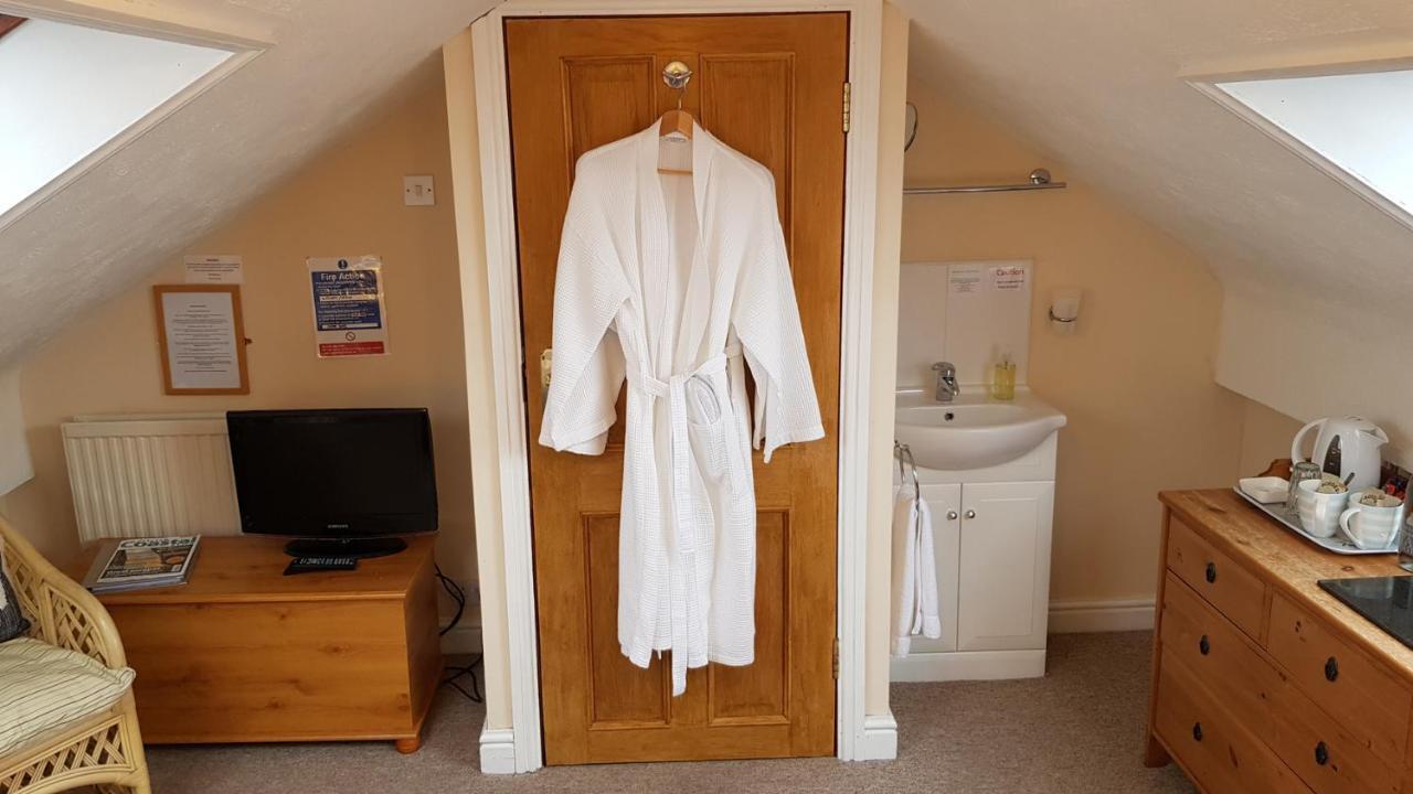 Blackthorn Farm Bed & Breakfast Holyhead Exterior foto