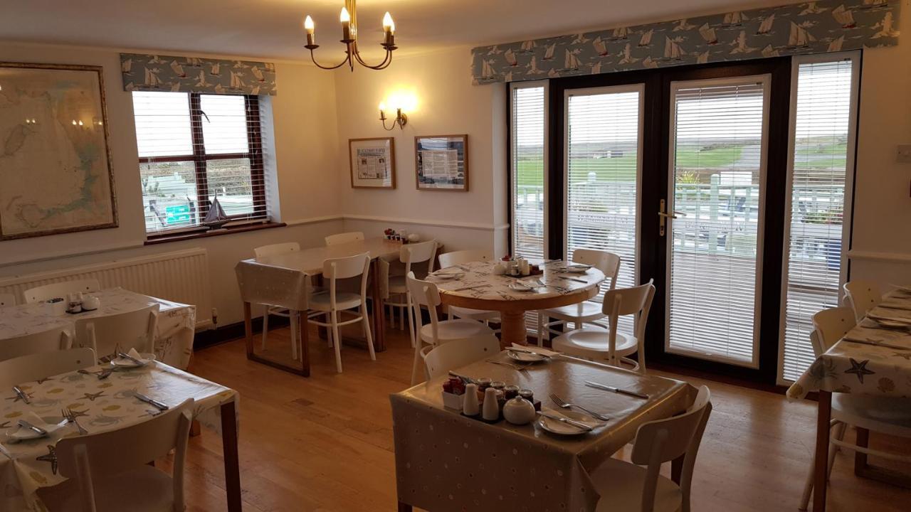 Blackthorn Farm Bed & Breakfast Holyhead Exterior foto