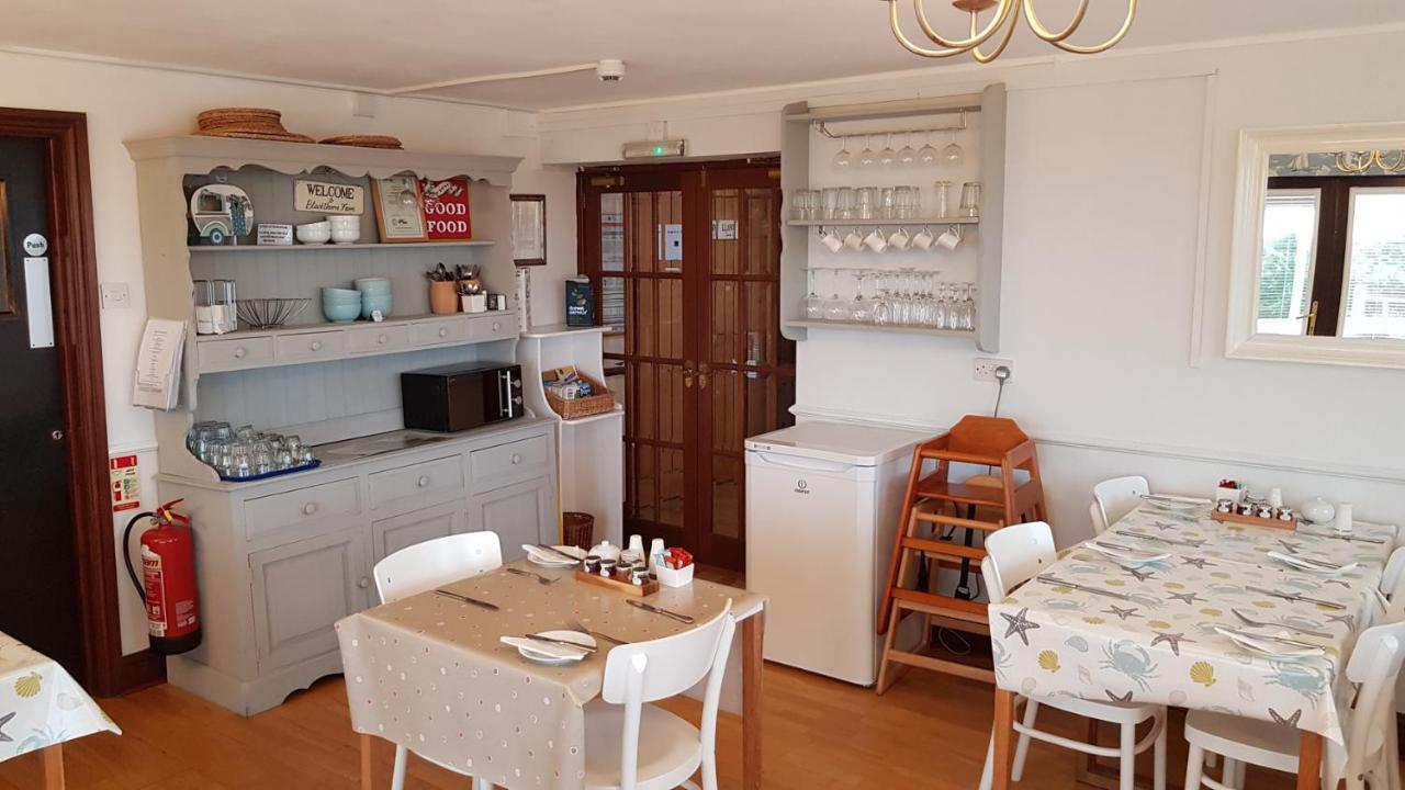 Blackthorn Farm Bed & Breakfast Holyhead Exterior foto
