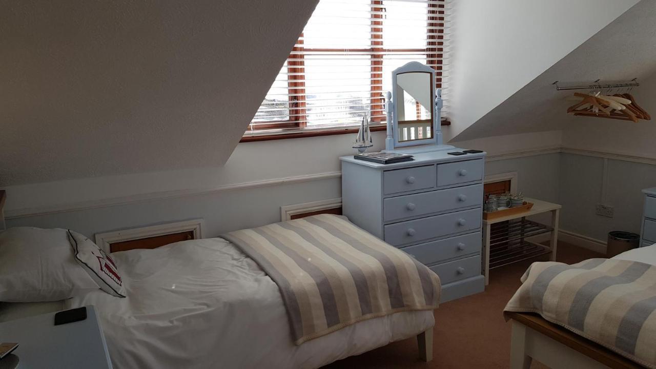Blackthorn Farm Bed & Breakfast Holyhead Exterior foto